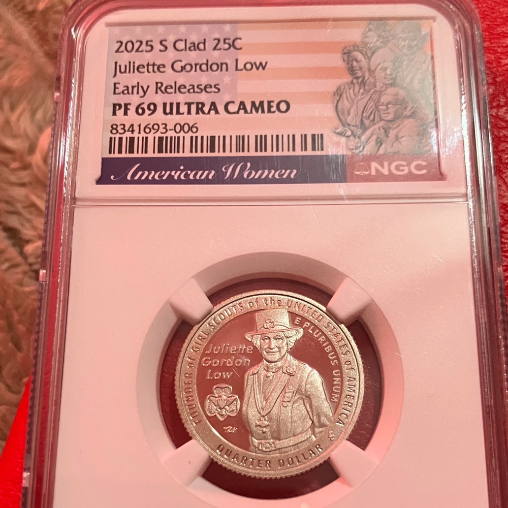 Juliette Gordon Low Commemorative Coin - Silver
